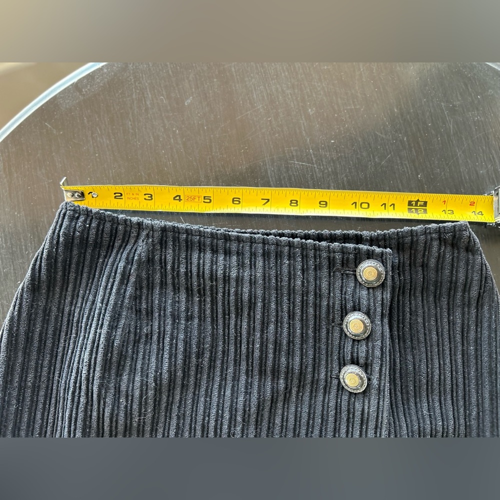 Vintage black wrap-around corduroy skirt - Picture 10 of 11